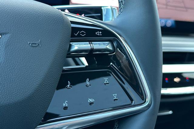 New 2026 Cadillac Lyriq Luxury image 28