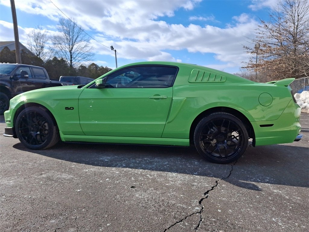 Used 2013 Ford Mustang GT Premium w/ GT Coupe Accessory Pkg 5 image 4