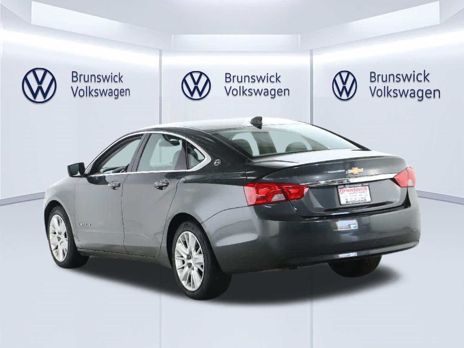 Used 2018 Chevrolet Impala LS FWD image 38