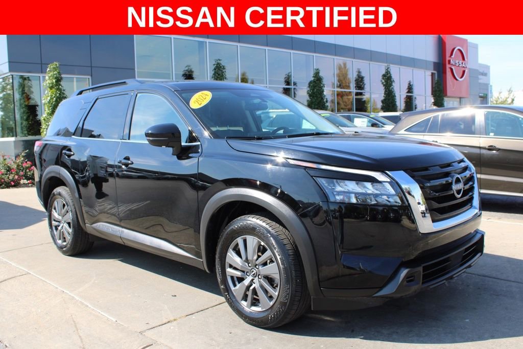 Certified 2024 Nissan Pathfinder SV