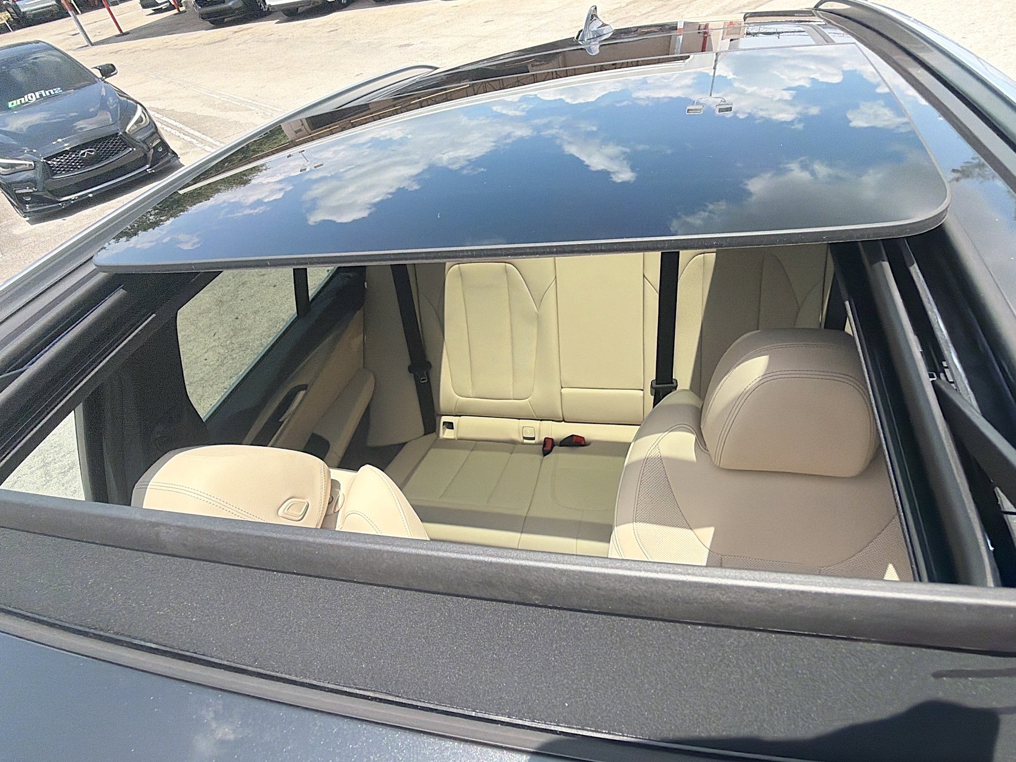 Used 2023 BMW X3 xDrive30i w/ Premium Package w/ZPA AWD/4WD image 15
