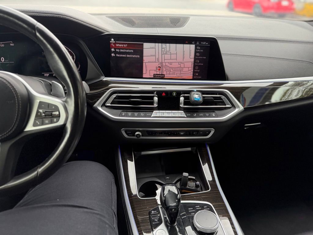 Used 2021 BMW X5 xDrive40i w/ M Sport Package AWD/4WD image 9