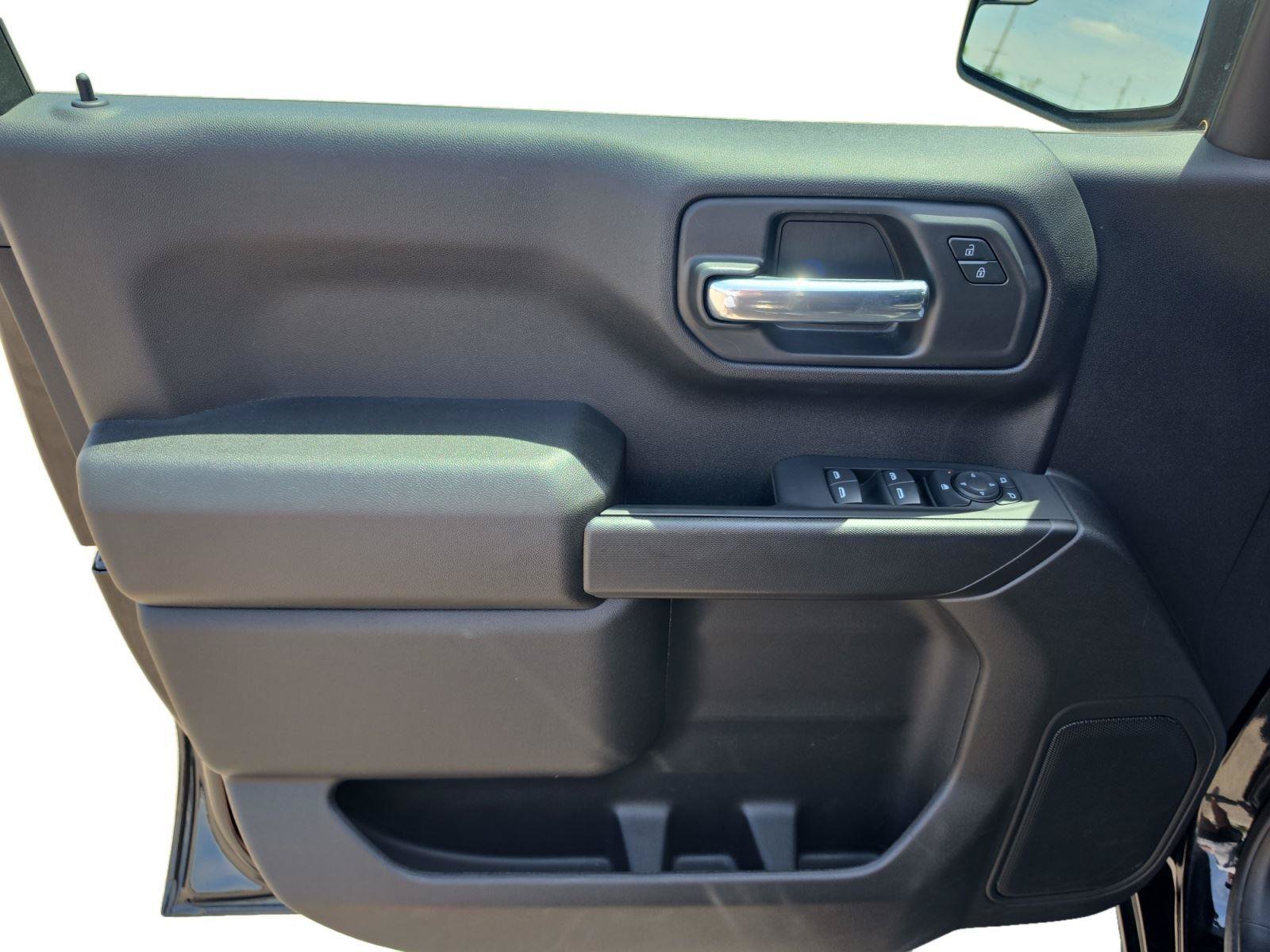 Used 2024 GMC Sierra 1500 Pro w/ Graphite Edition AWD/4WD image 9