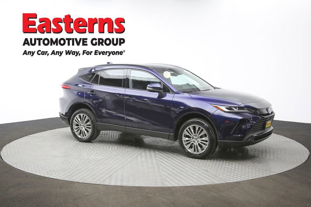 Used 2023 Toyota Venza XLE image 48