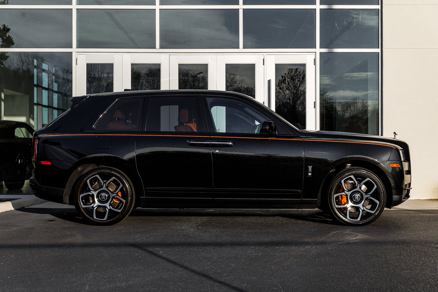 Certified 2024 Rolls-Royce Cullinan Black Badge w/ Driver's Package image 15