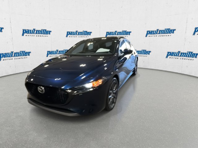 Used 2023 MAZDA MAZDA3 s FWD image 4