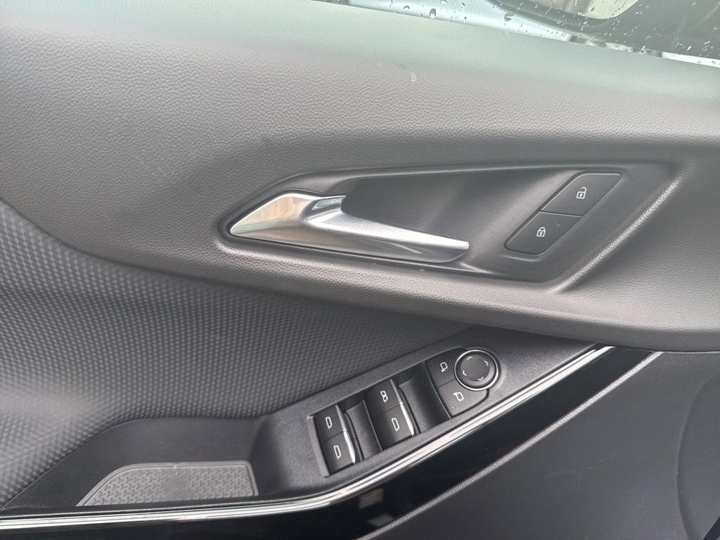 New 2026 Chevrolet Equinox RS w/ Safety and Technology Package FWD image 19