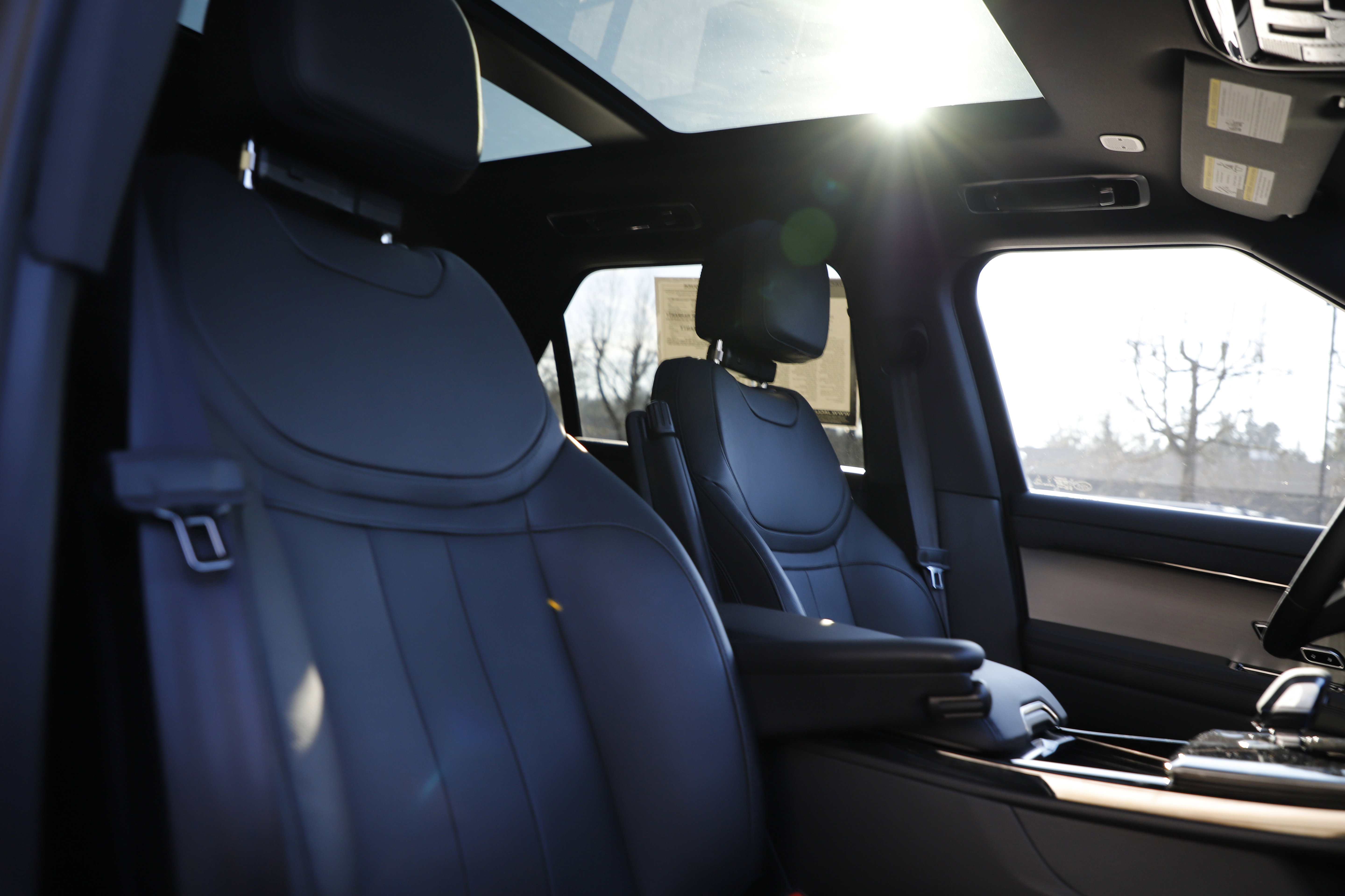 Certified 2025 Land Rover Range Rover Sport image 12