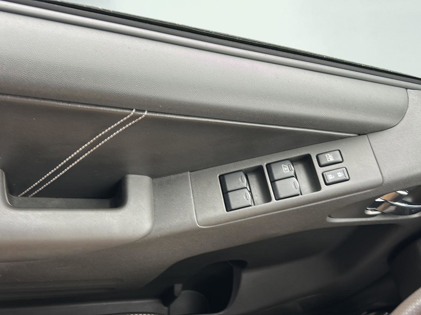 Used 2017 Nissan Frontier PRO-4X w/ Pro-4x Luxury Package image 12