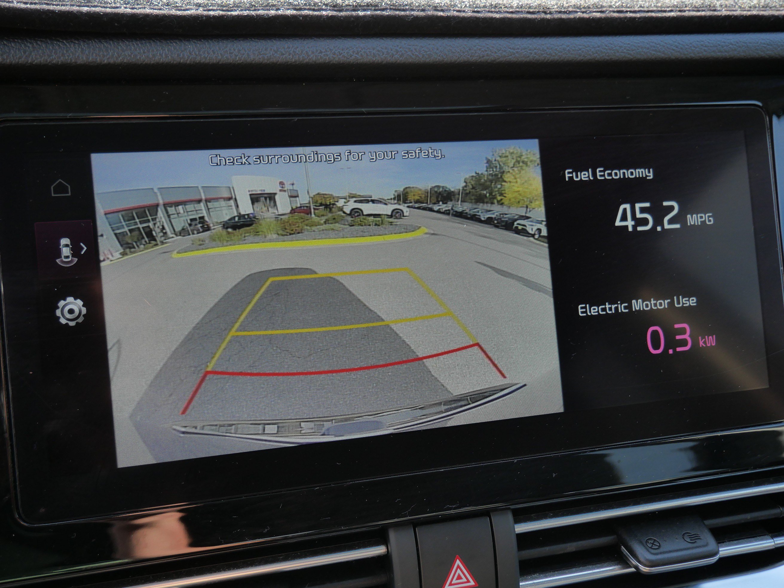 Used 2022 Kia Niro Touring Special Edition FWD image 32
