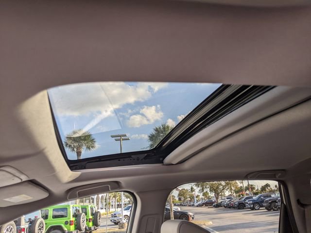 Used 2021 Honda CR-V Touring image 18