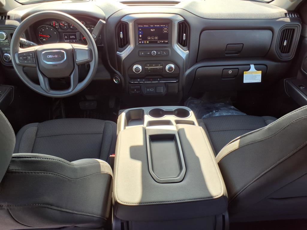 New 2025 GMC Sierra 2500 Pro image 8