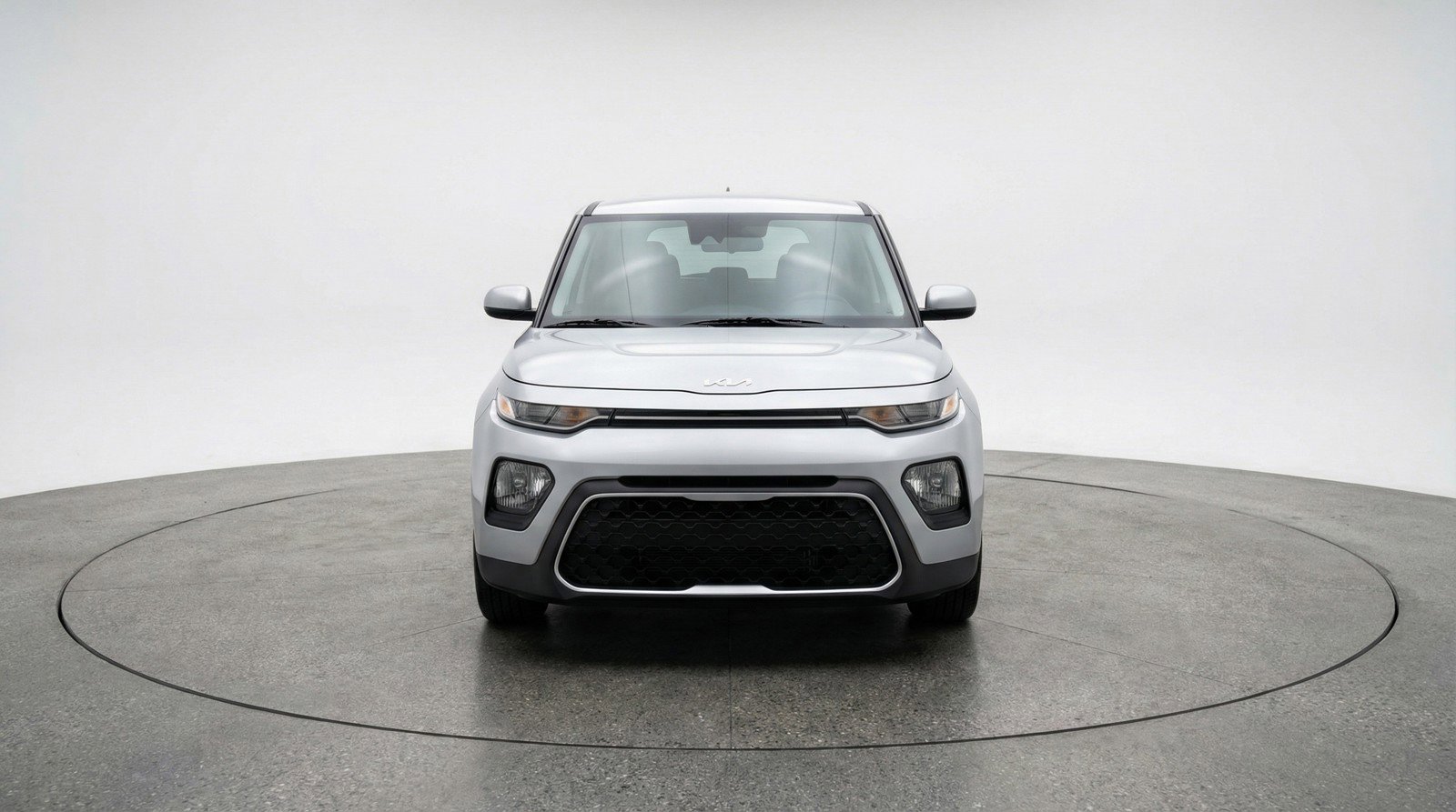 Used 2025 Kia Soul LX w/ LX Technology Package image 2