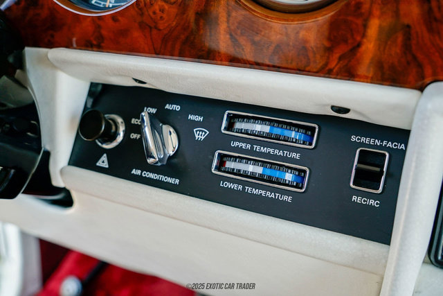 Used 1989 Rolls-Royce Silver Spirit image 39