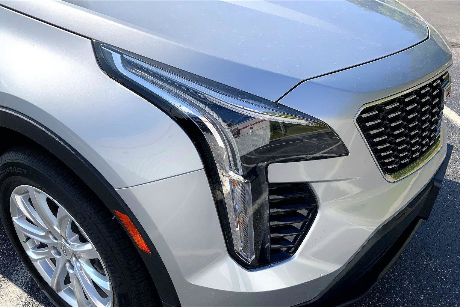Used 2022 Cadillac XT4 Luxury w/ Cold Weather Package AWD/4WD image 26