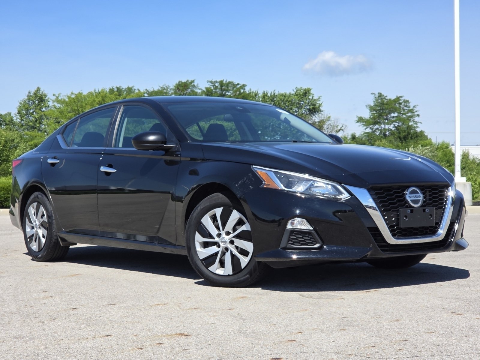 Used 2021 Nissan Altima 2.5 S FWD image 2