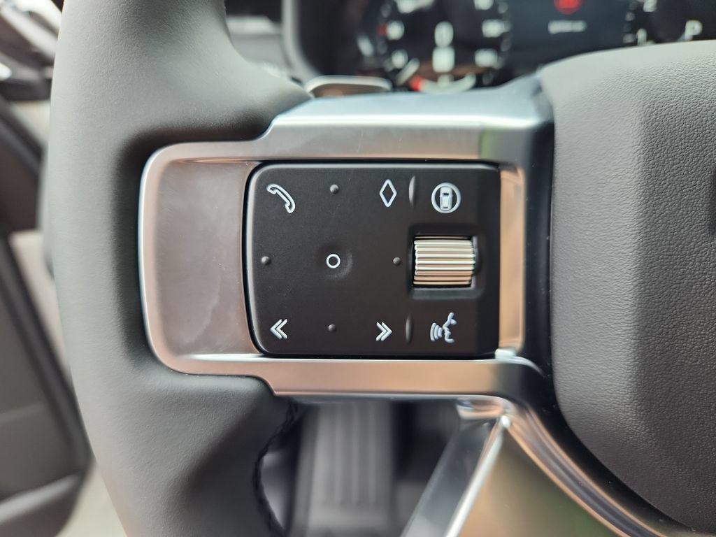 New 2026 Land Rover Discovery S AWD/4WD image 19
