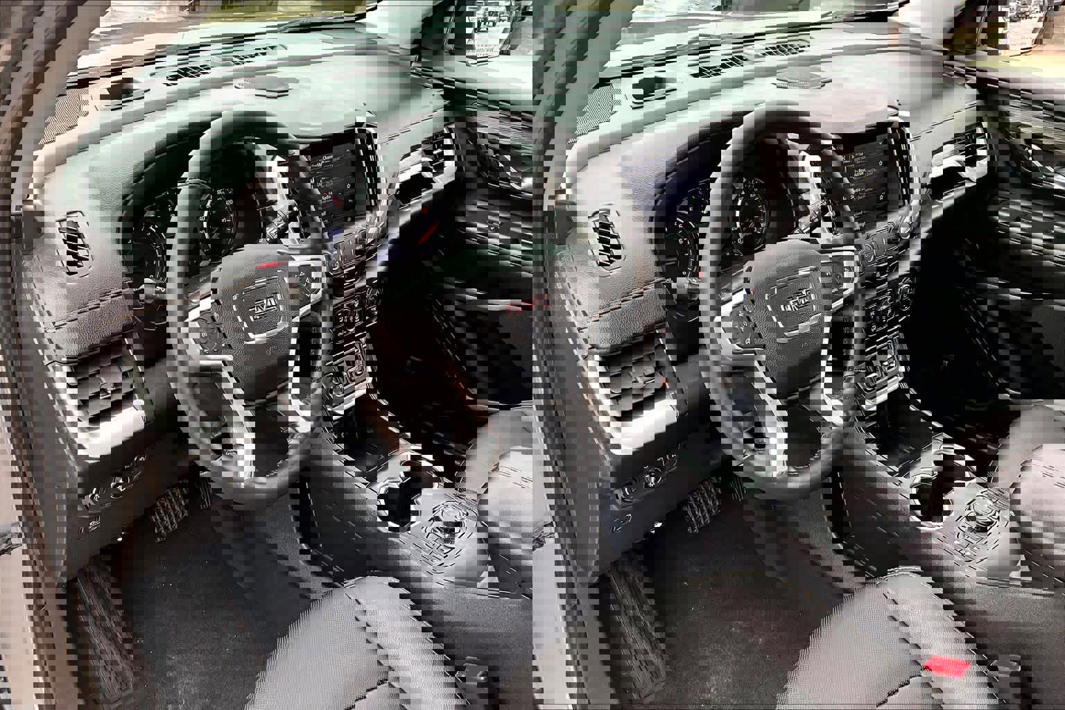 Used 2021 GMC Terrain SLT w/ Infotainment Package II image 18