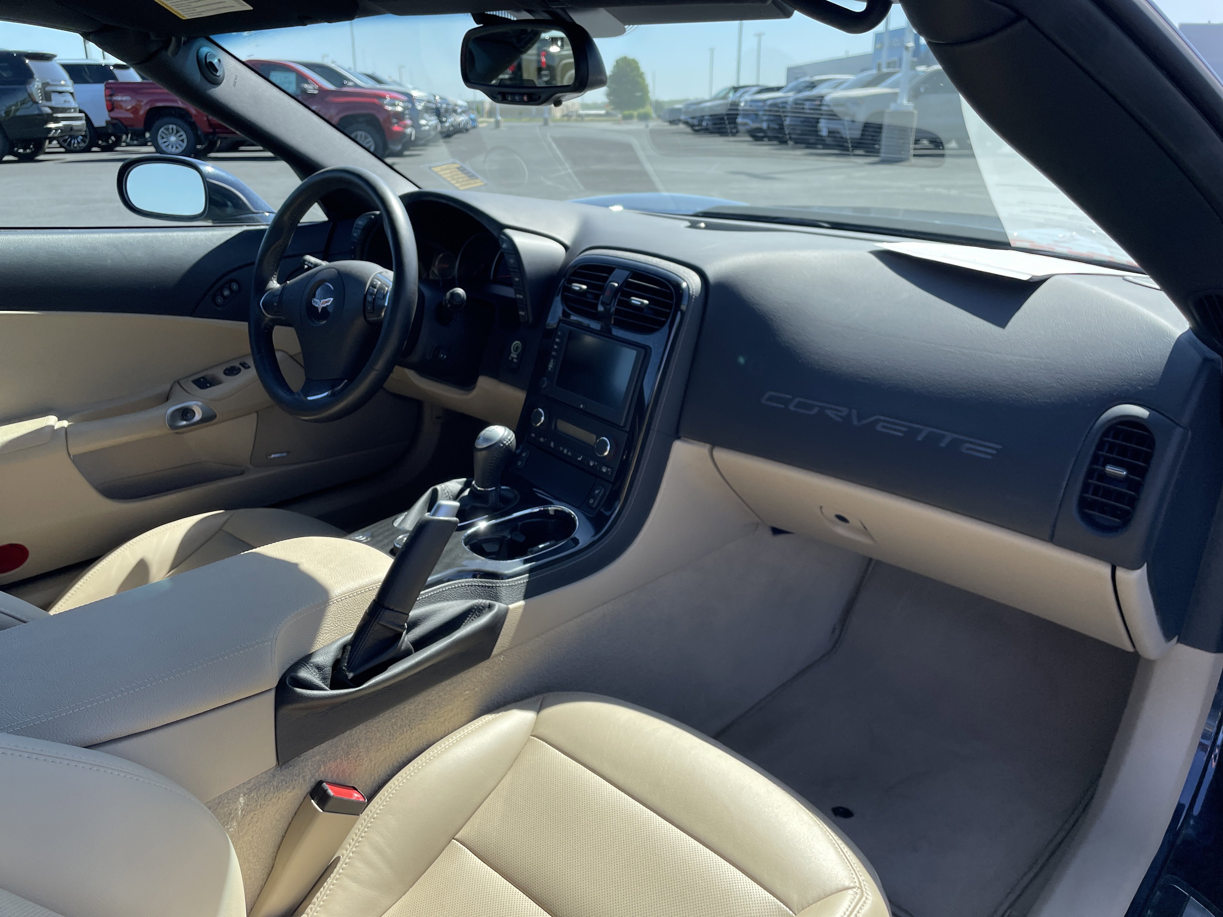 Used 2013 Chevrolet Corvette 427 w/ 1SB Preferred Equipment Group RWD image 17