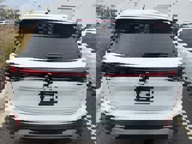 Used 2025 Volkswagen Tiguan S image 10