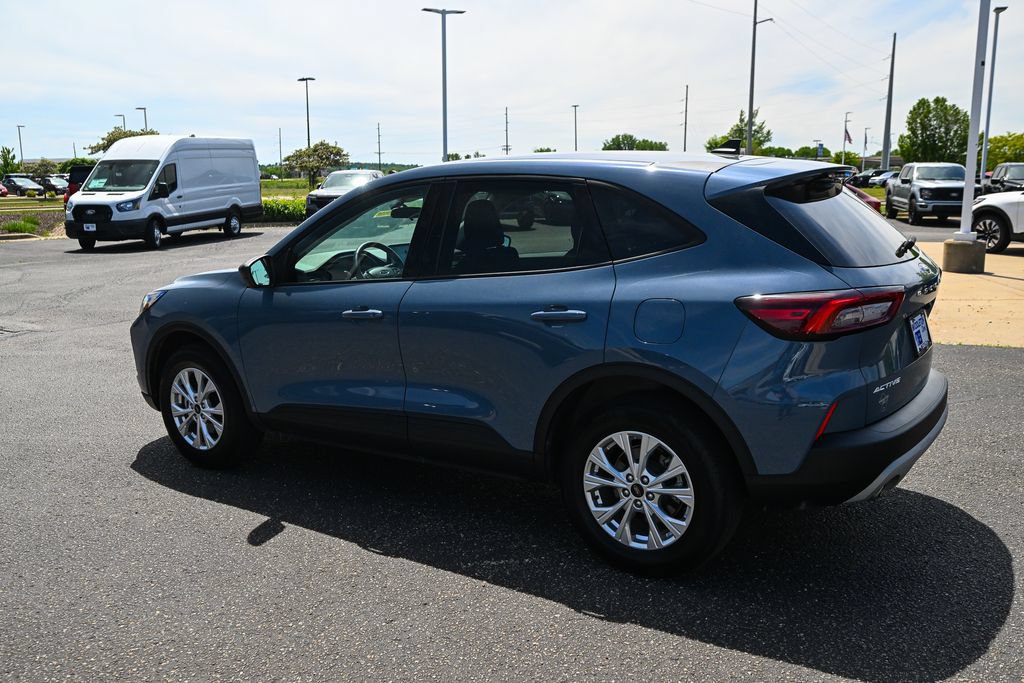 Certified 2025 Ford Escape Active w/ Cold Weather Package AWD/4WD image 7