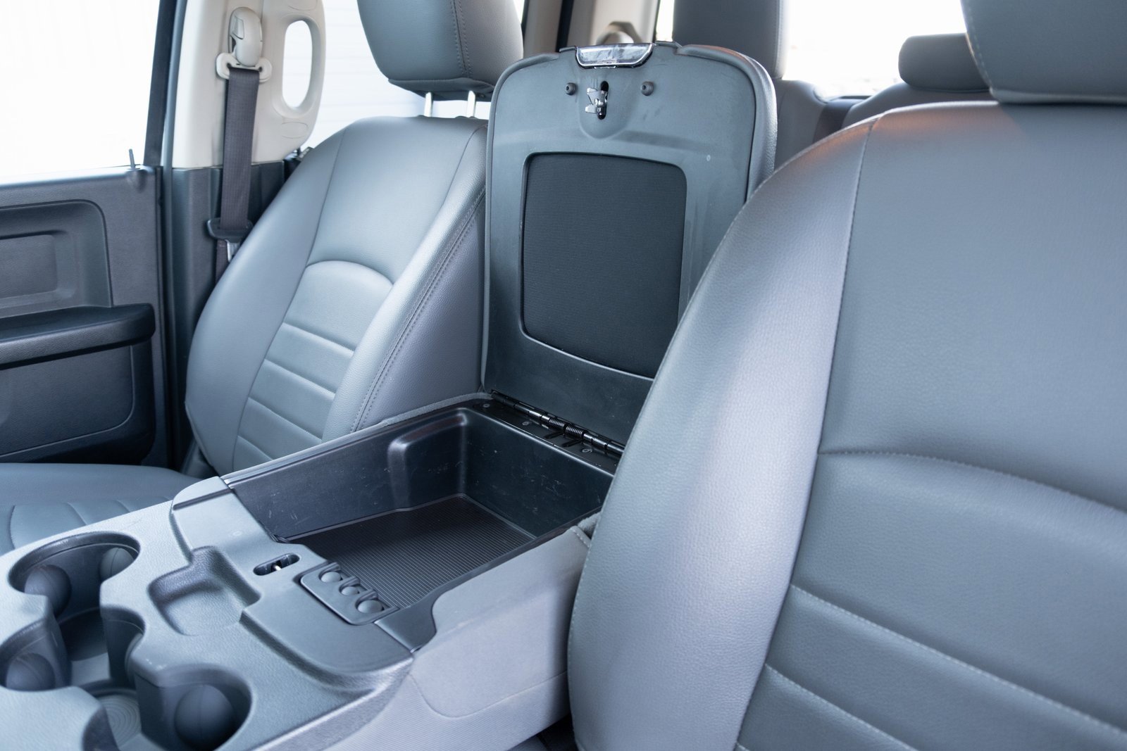 Used 2017 RAM 1500 Tradesman w/ Chrome Appearance Group image 7