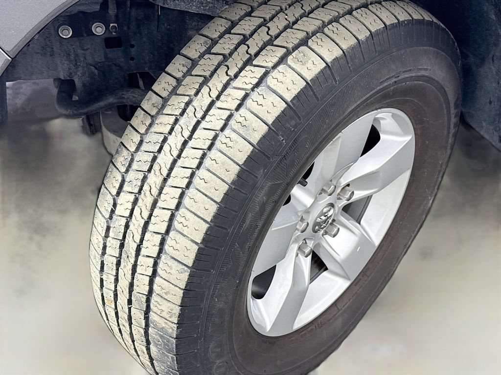 Used 2021 RAM 1500 Classic SLT w/ Electronics Group RWD image 39