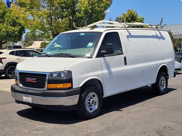 Used 2021 GMC Savana 2500 w/ Driver Convenience Package RWD image 9