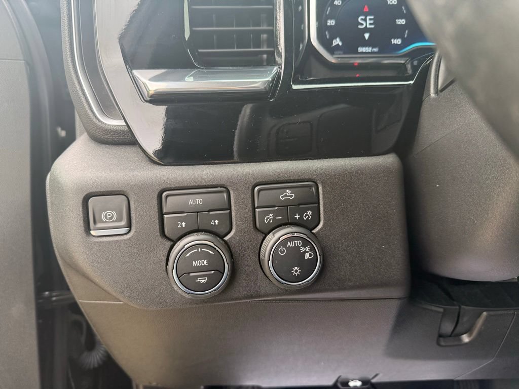 Used 2023 Chevrolet Silverado 1500 LT AWD/4WD image 33