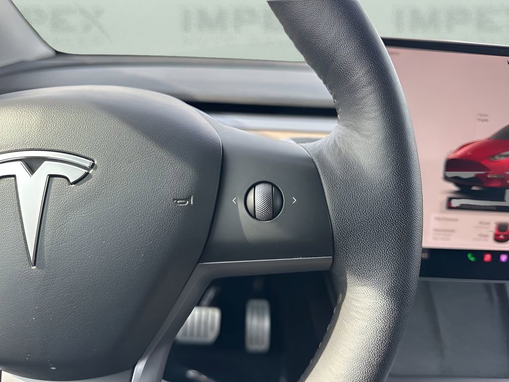 Used 2023 Tesla Model Y Long Range image 16
