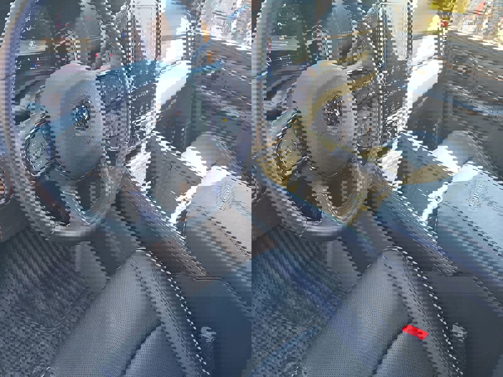 Used 2024 RAM 2500 Limited image 18