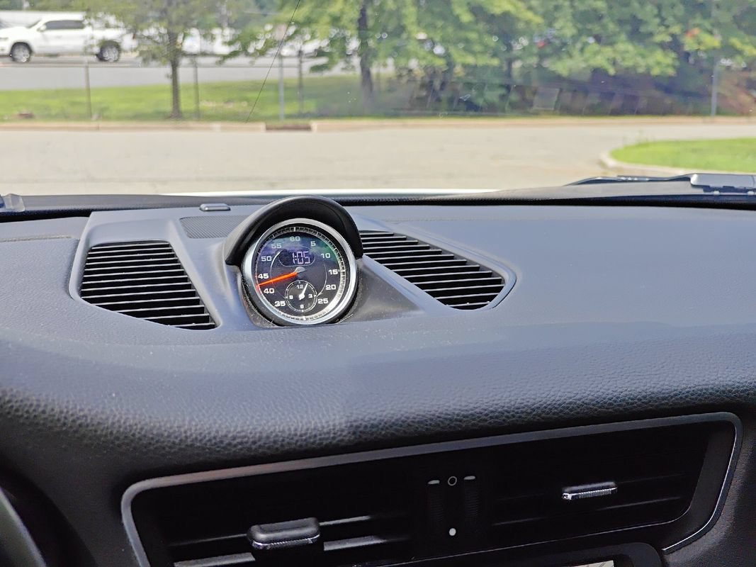 Used 2015 Porsche 911 Carrera S RWD image 39