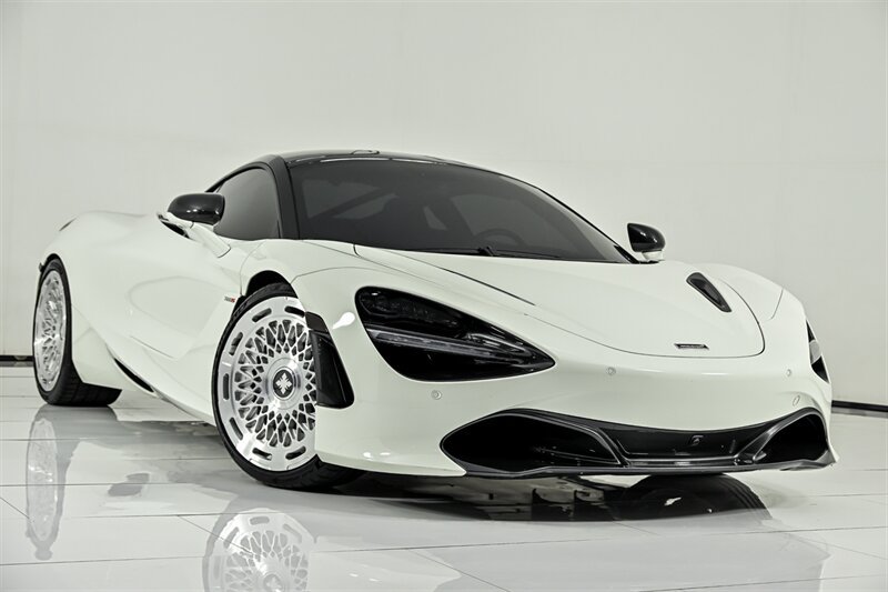 Used 2021 McLaren 720S RWD image 2