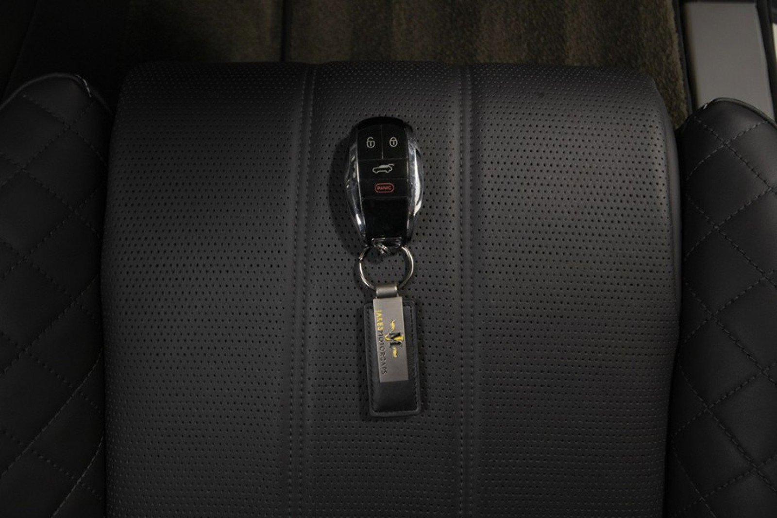 Used 2017 Bentley Bentayga image 73