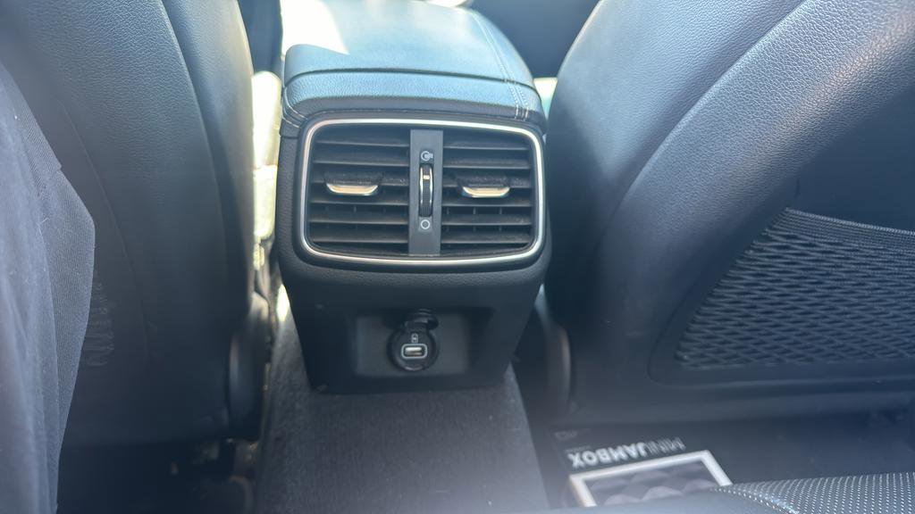 Used 2020 Genesis G70 2.0T image 11