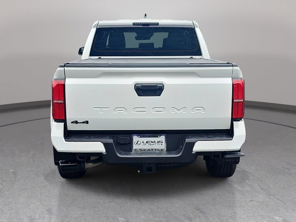 Used 2025 Toyota Tacoma TRD Sport AWD/4WD image 7