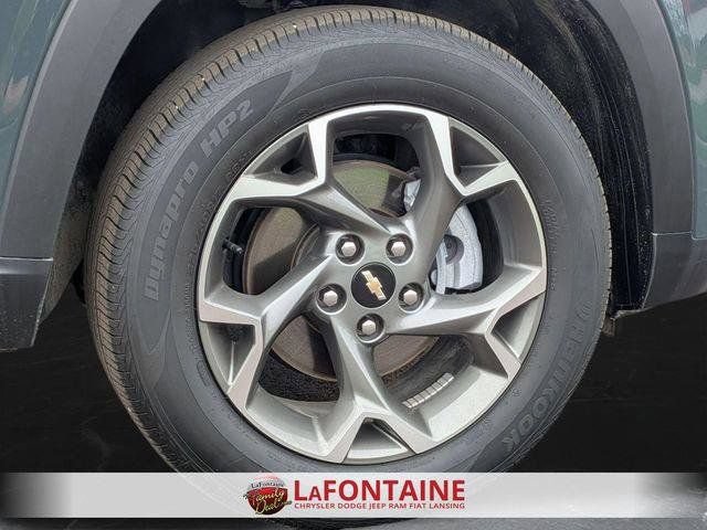 Used 2025 Chevrolet Trax LT w/ LT Convenience Package FWD image 31