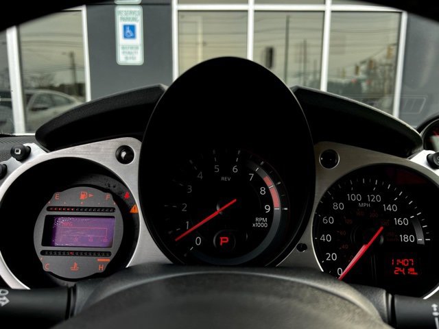 Used 2017 Nissan 370Z Roadster image 22