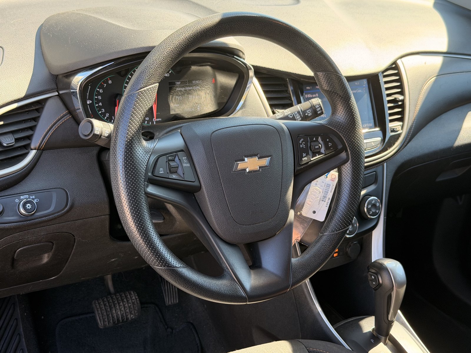 Used 2020 Chevrolet Trax LT FWD image 19