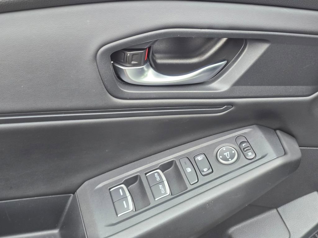 Used 2023 Honda Accord EX image 24