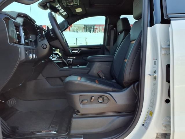 New 2025 GMC Sierra 1500 AT4 w/ AT4 Premium Package image 8