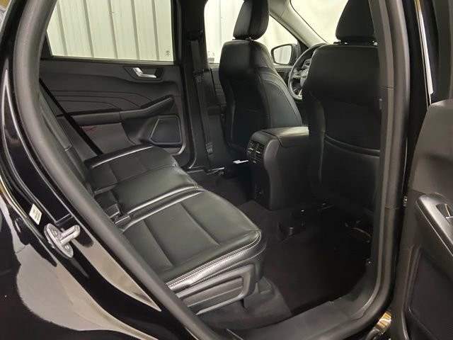 Used 2024 Ford Escape Platinum AWD/4WD image 18