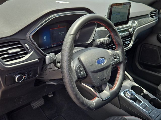 Used 2025 Ford Escape ST-Line AWD/4WD image 15