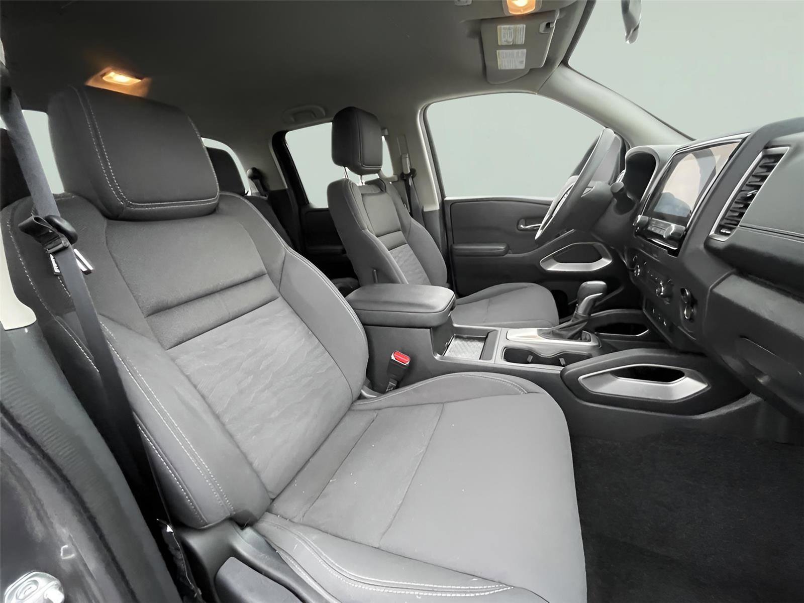 Used 2023 Nissan Frontier SV w/ Technology Package image 23