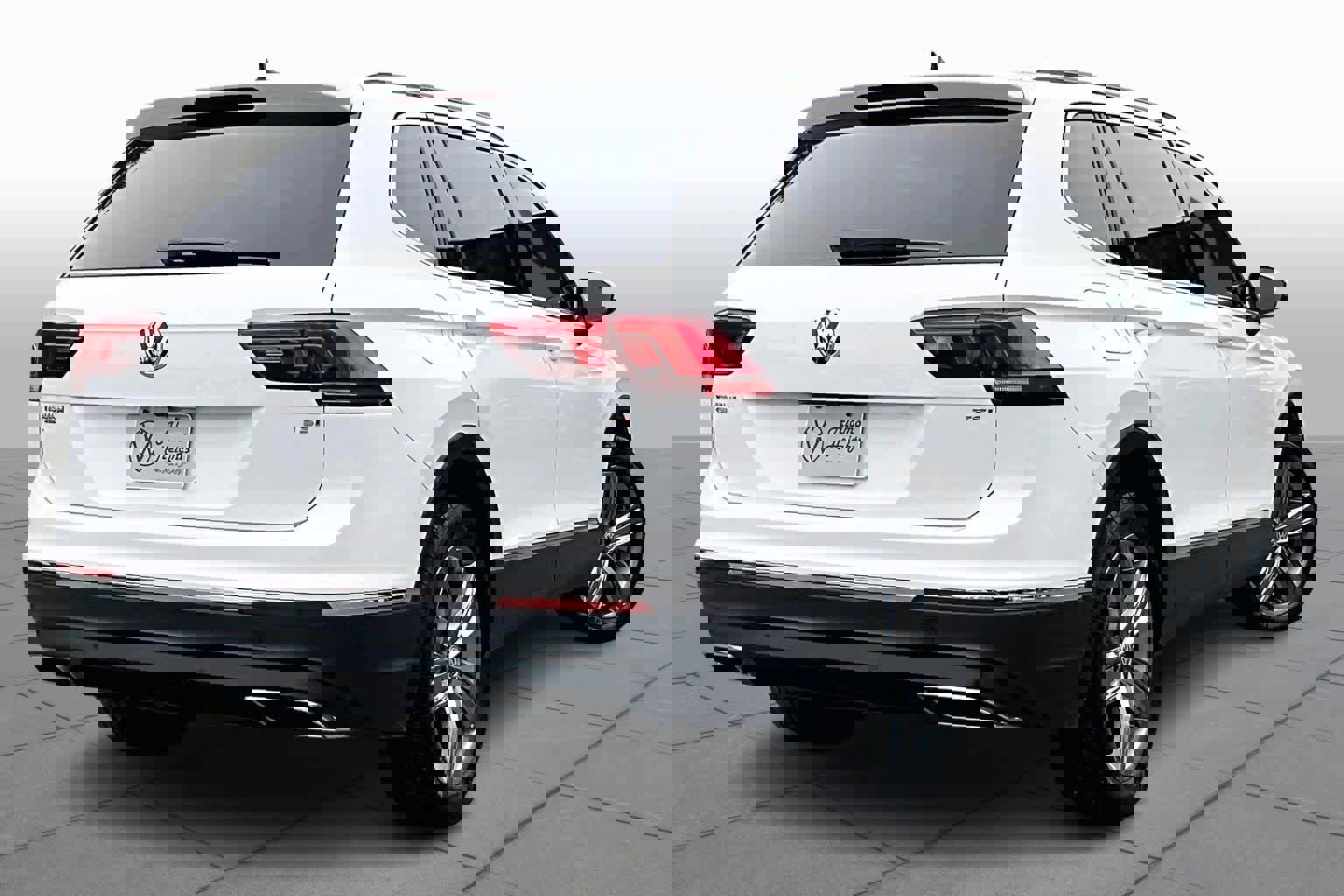 Used 2018 Volkswagen Tiguan SEL Premium image 12