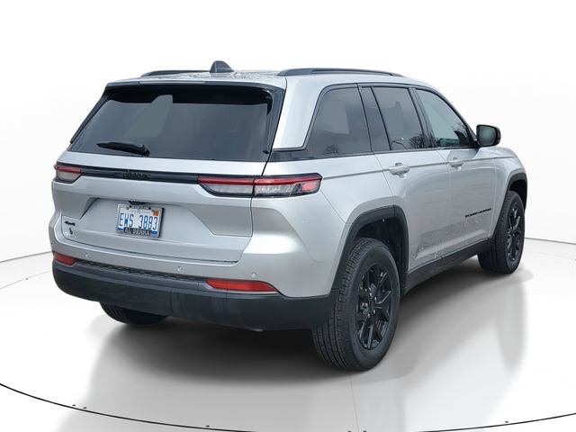 New 2026 Jeep Grand Cherokee Altitude AWD/4WD image 4