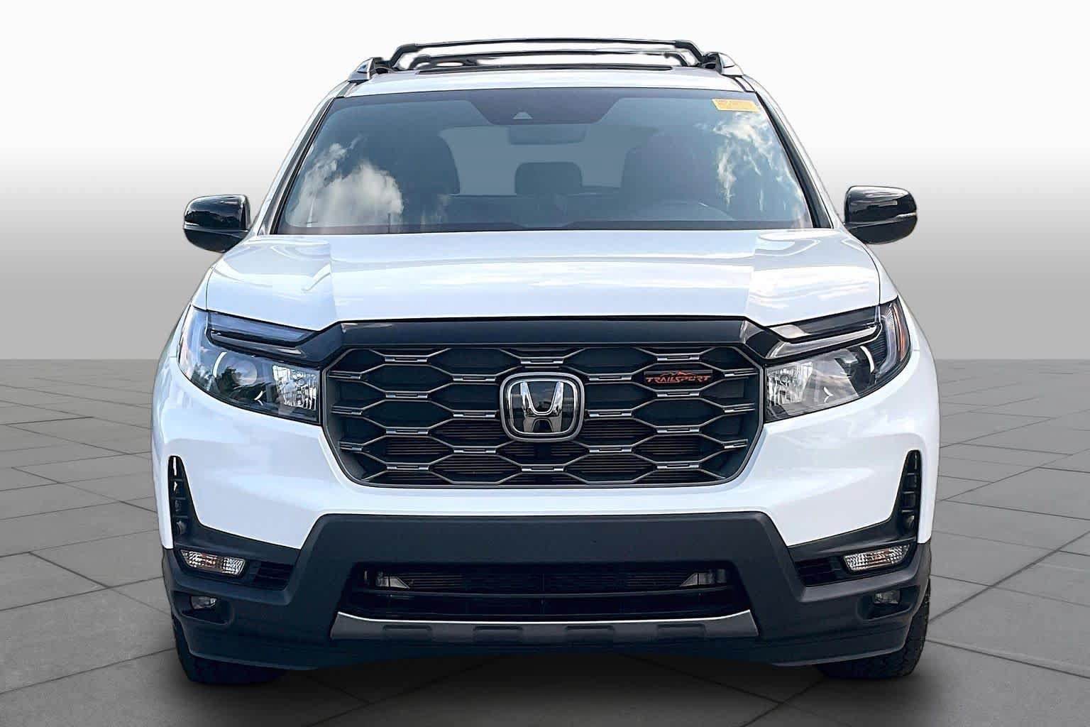 Used 2024 Honda Passport TrailSport image 4