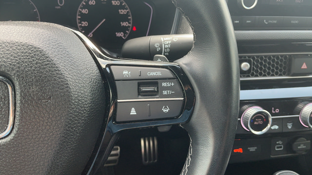 Used 2023 Honda Civic Sport image 12