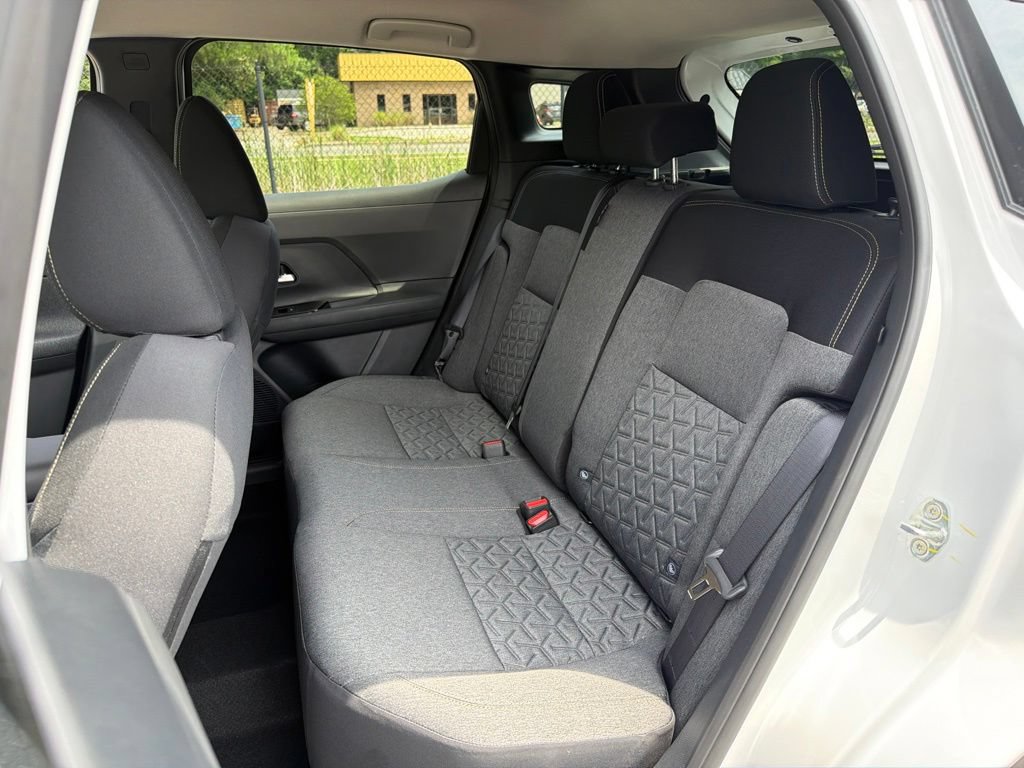 New 2026 Nissan Kicks SV w/ Interior Electronics Package FWD image 16