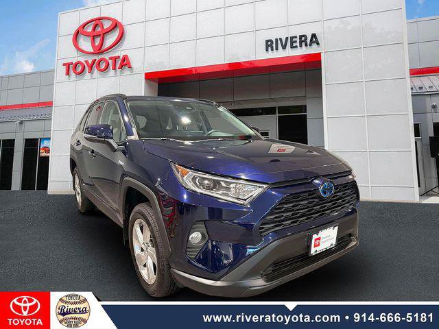 Certified 2021 Toyota RAV4 XLE Premium AWD/4WD image 2